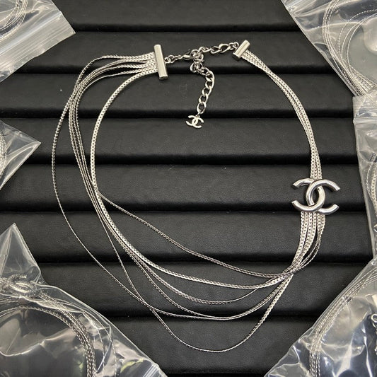 18K Chanel Gold Necklace
