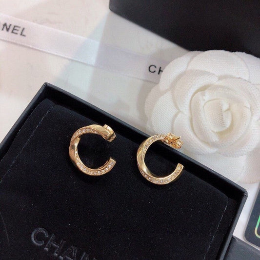 18K Chanel Half Cirle Diamond Earrings
