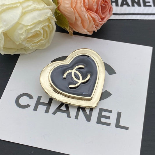 18K Chanel Black Heart Gold Brooch