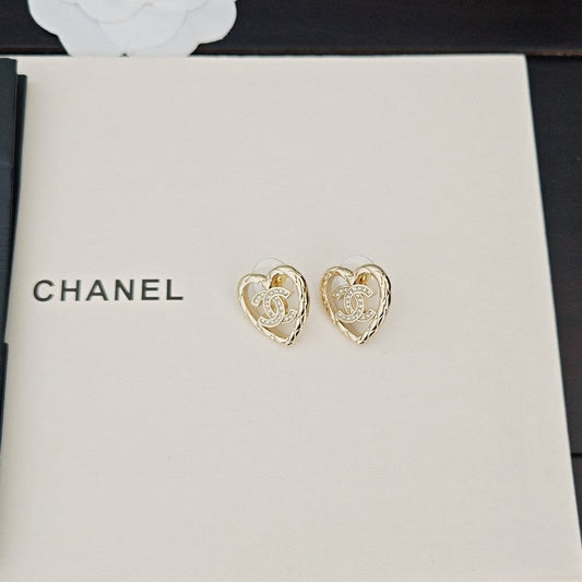18K Chanel Heart Diamond Earrings