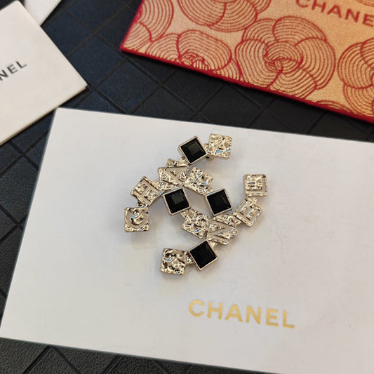 18K Chanel Black Crystals Brooch