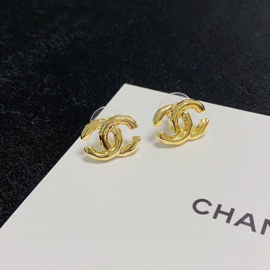18K Chanel Gold Earrings