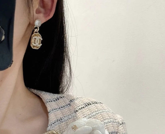 18K Chanel Crystals Earrings