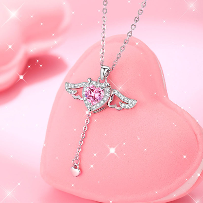 Angel Heart Necklace ¨C Movable Wings Design