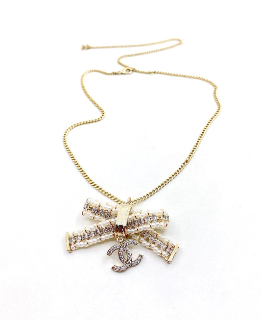 18K  Chanel Bow Tie Necklace