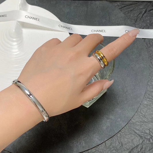 18K  Chanel Coco Ring