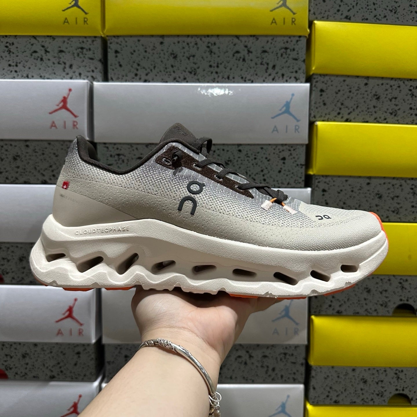 O/N Cloud